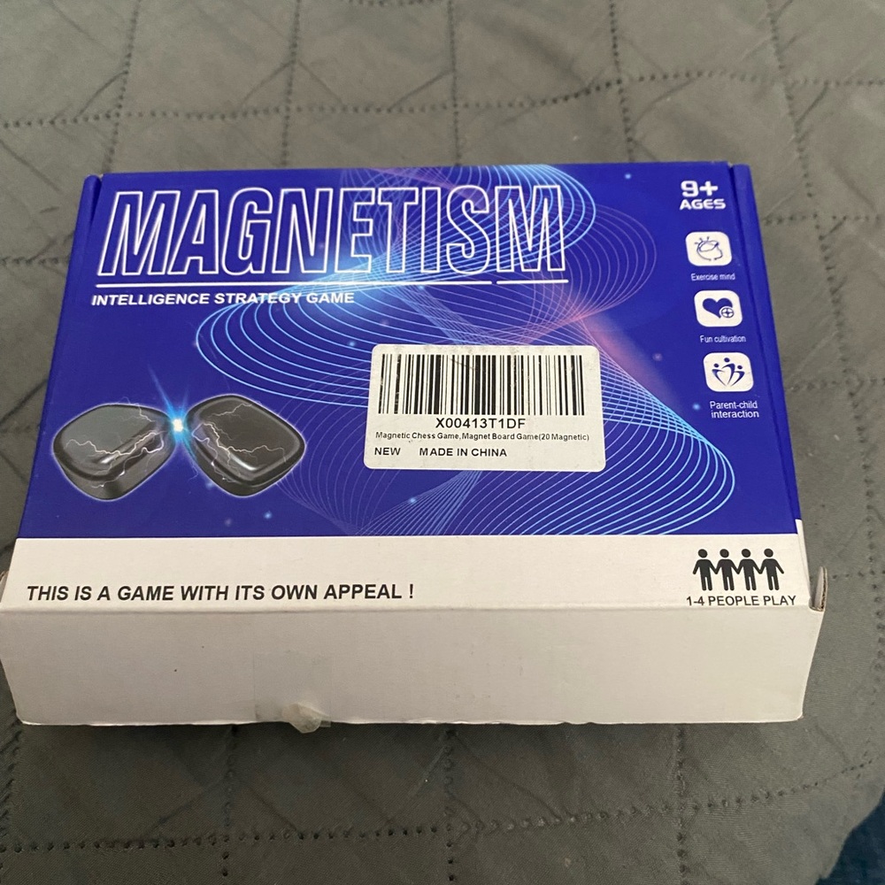 Magnetism Intelligence Strategy Game - Blue